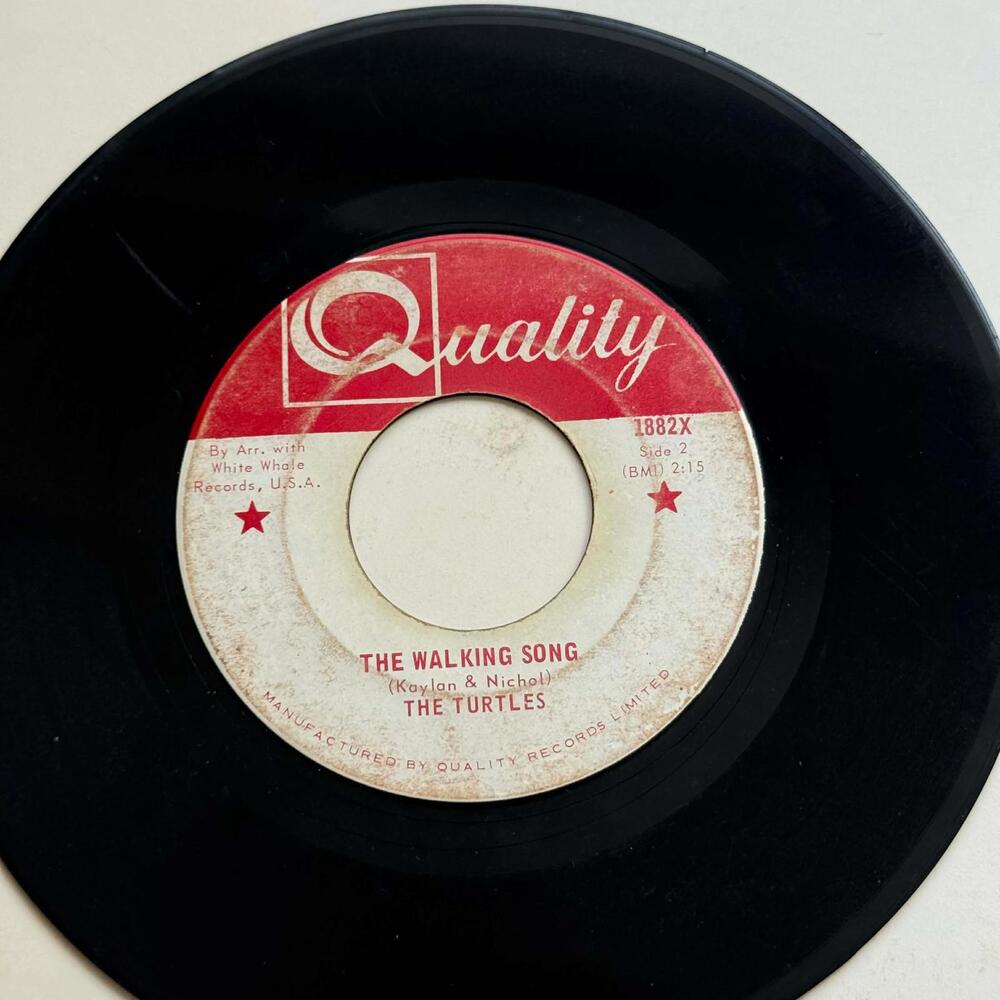 The Turtles - She'd Rather be with Me/The Walking Song 45rpm VG+ R23